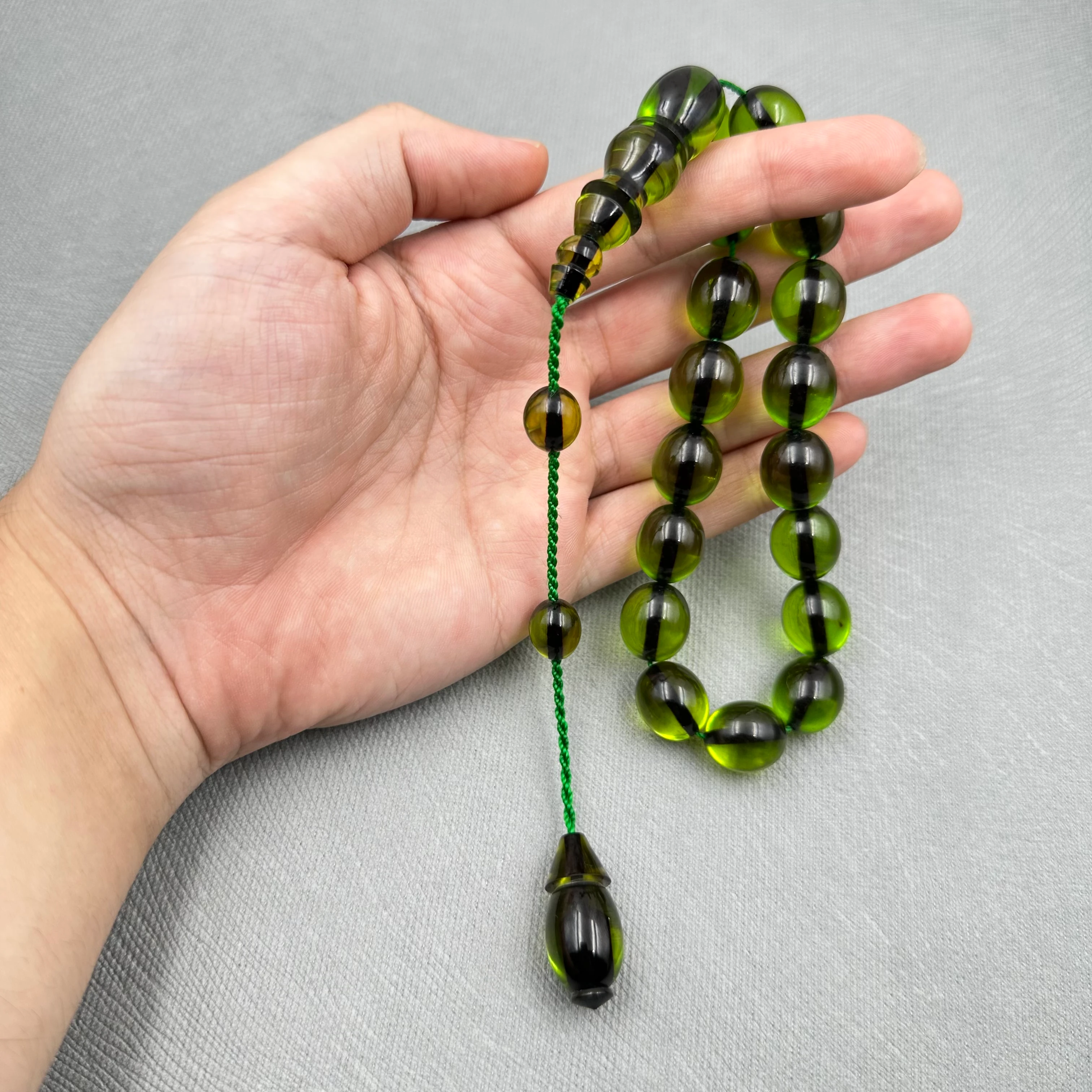 Enes ABDO Usta İşçilikli Beyzi Kesim Yeşil Maskot Efe Boy Ateş Kehribar Tespih